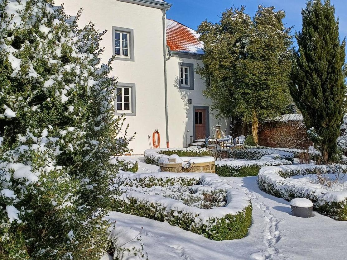 B&B Gutshaus De La Fontaine Feilsdorf Kültér fotó